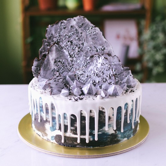 Black & Navy Blue Marble with Silver Chocolate Sails