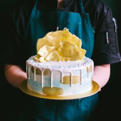 Gold Marbled Cake with Gold Sails