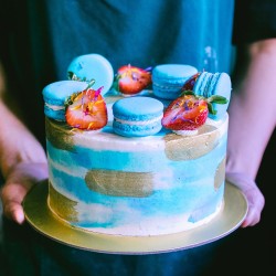 Gold Marbled Cake with Macarons and Strawberries