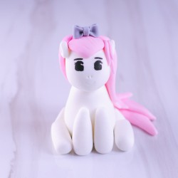 Fondant Pony Topper