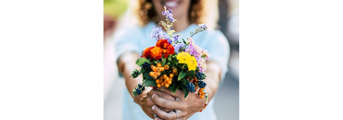 Flower Language: How to Add Special Meaning to Your Gifts