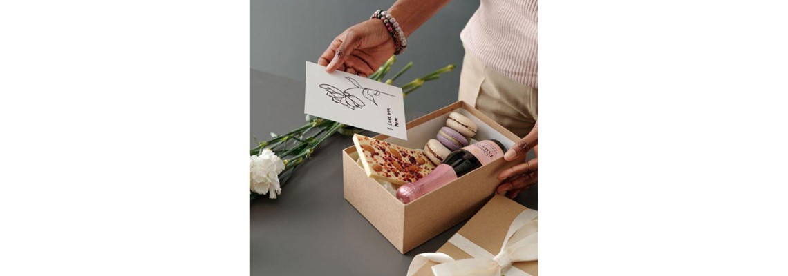 Guide to Choosing Personalised Gifts in Singapore for Any Occasion