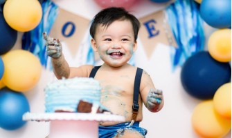 Celebrating Baby's First Year: Ideas for a Memorable Smash Cake Photoshoot in Singapore